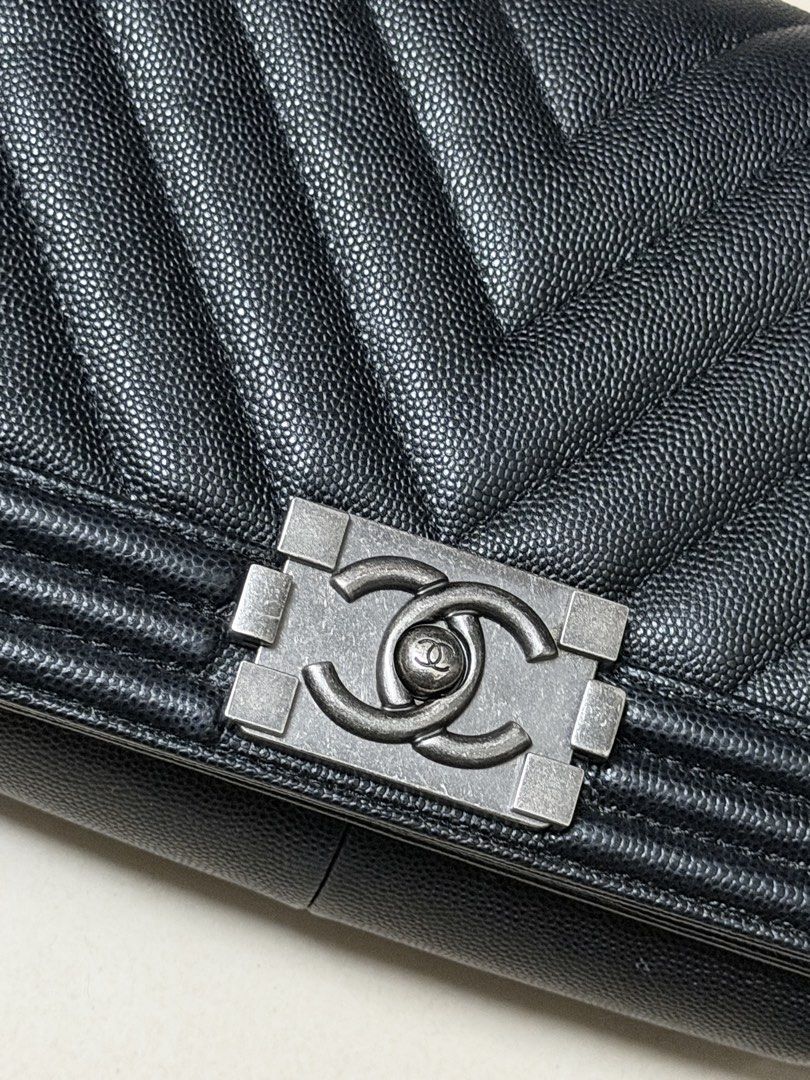 CHANEL LEBOY CAVIAR (Category: Luxury Bags & Wallets) located in Manila. Submitted by therevivaldrop (Listing ID 1468891870, Image 3). Description: RANK A DETAILS POSTED NEGOTIABLE SHIPPED.