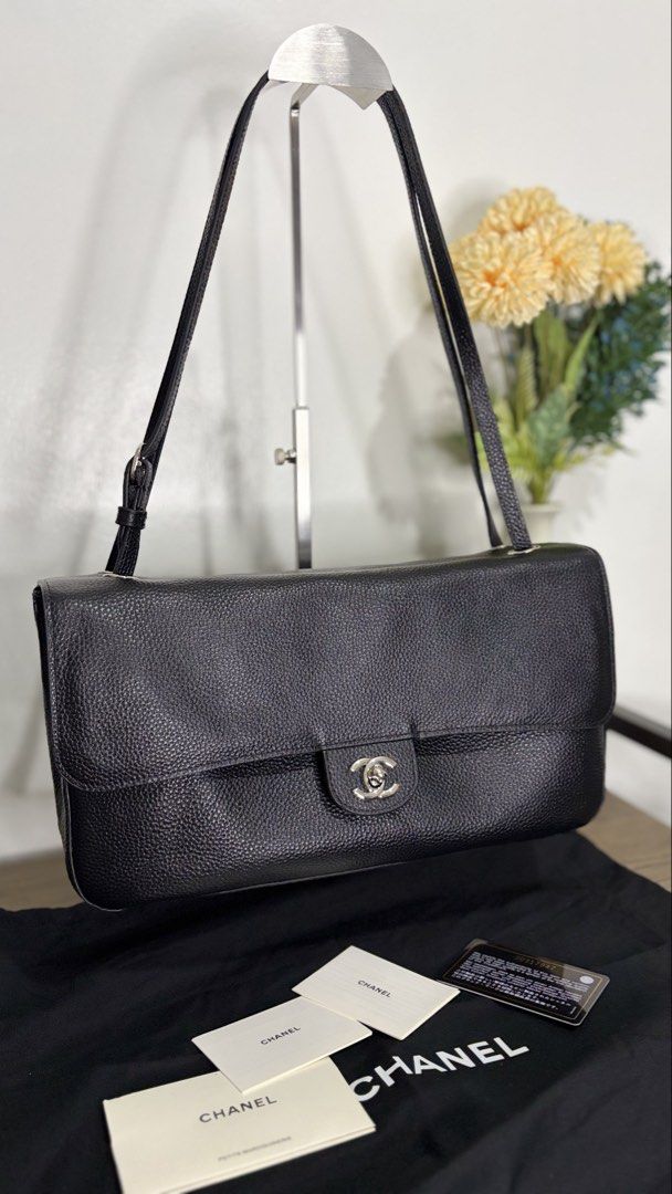Chanel Maxi Flap Bag (Category: Luxury Bags & Wallets) located in Manila. Submitted by the.japan.collectives (Listing ID 1468732865, Image 2). Description: 💯Guaranteed Japan Sourced Bag.