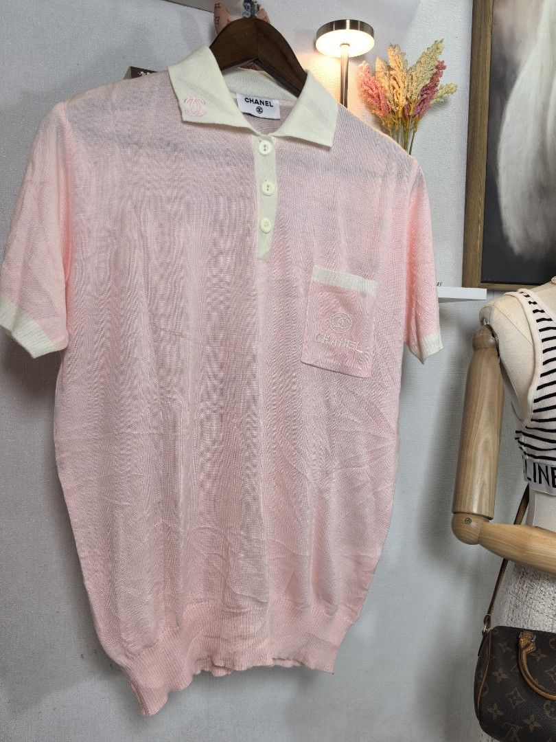 Chanel nitted top (Category: Luxury Apparel) located in Baguio. Submitted by ashzachary (Listing ID 1468868014, Image 3). Description: Chanel nitted top Condition :Excellent condition Color rate 10/10 Size :Medium Inches:W20/L25 No issues No flaws Super ganda sa personal Pm. More details Good quality Plsss 📌No Bogus 📌No return MOP What you see is what you get PALAWAN, CEBUNA GCASH AND BDO Reminder😊 We're selling thrifted clothes so please mana