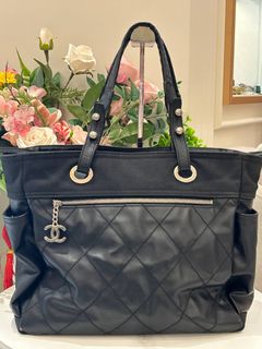 (Category: ) located in . Submitted by fristluxury888 (Listing ID 1468834536, Image 1). Description: .