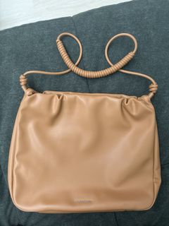 （分類：）位於 。 由 czmvmzwgcv 提交（商品編號 1468876611，圖片 1）。簡介： 。