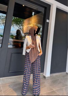 (Category: ) located in . Submitted by dyaailyas (Listing ID 1468904266, Image 1). Description: .