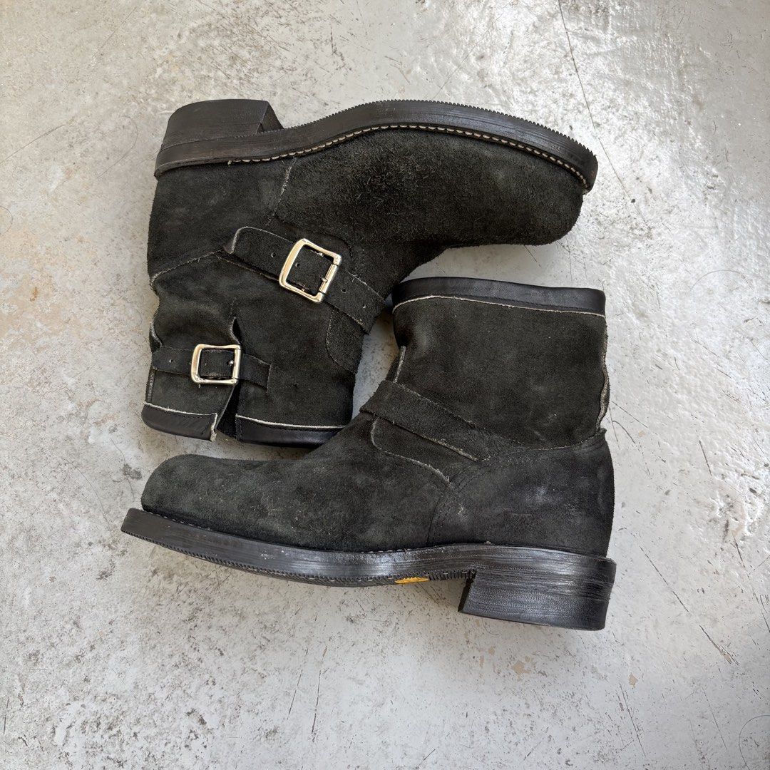 Chippewa Mid Suede Engineer Boots (Category: Boots) located in Naga. Submitted by reshelled (Listing ID 1468744583, Image 2). Description: Vintage Engineer boots by Chippewa Suede Roughout Boots Very Good Condition has minor drags but insoles and the ousole has still life on it Size 7E Made In USA .