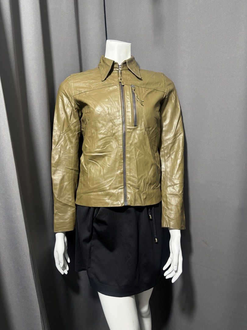 Christophe Lemaire Leather Jacket (Category: Coats, Jackets and Outerwear) located in Baguio. Submitted by thecollector2600 (Listing ID 1468740890, Image 1). Description: 200k retail price In good condition Signs of usage. Creases due to storage 17” x 22”.