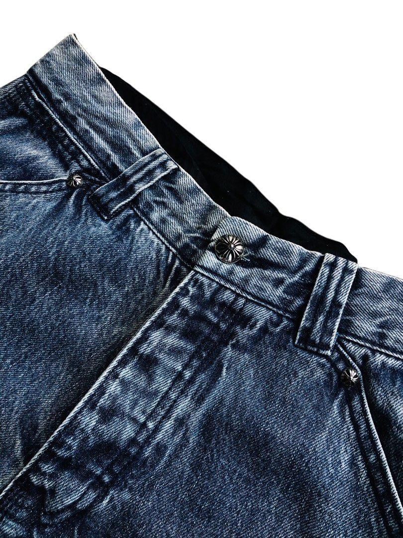 Chrome Hearts Carpenter Pants (Category: Jeans) located in Angeles City. Submitted by wwdrip (Listing ID 1468735051, Image 2). Description: Chrime Hearts Carpenter♻️ •Waist : 28-30 •Length : 41 •Leg Opening : 7 •Color rate : 9.5/10 •Condition : excellent •rust stain 550.