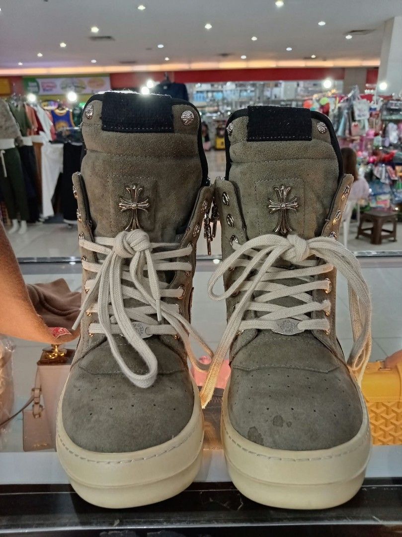 Chrome Hearts x Rick Owen (Category: Sneakers & Footwear) located in Manila. Submitted by noblecrystal_12665c (Listing ID 1468784669, Image 1). Description: size 40 25 cm excellent condition issue napalitan na yung sintas.