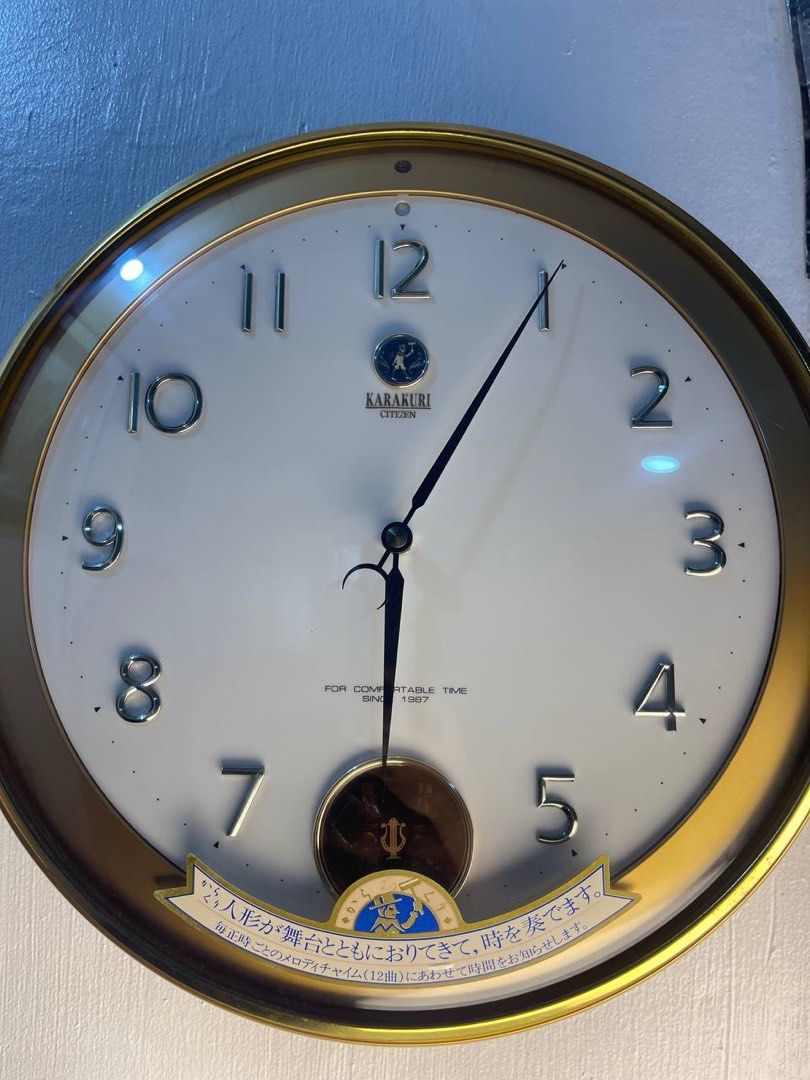 Citizen Karakuri (1987) (Category: Clocks) located in Manila. Submitted by nicanicss (Listing ID 1468884982, Image 2). Description: Citizen Karakuri (1987) Goodworking condition Every hour music chime Round gold-tone frame Fresh from japan Powered by 4 pcs type D battery 1,899.