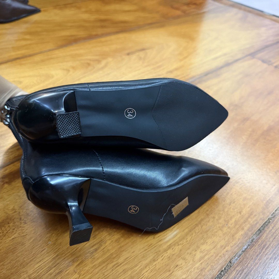 CLEARANCE SALE - Boots from DHGATE (Category: Boots) located in Muntinlupa City. Submitted by myrandomthingz (Listing ID 1468921398, Image 3). Description: .
