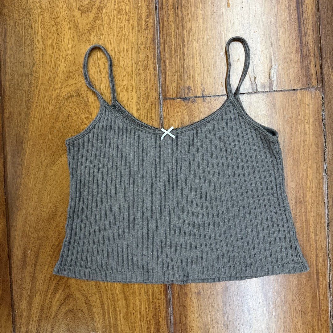 CLEARANCE SALE - Brandy Melville Top (Category: Sleeveless) located in Muntinlupa City. Submitted by curationbymich (Listing ID 1468772474, Image 1). Description: .
