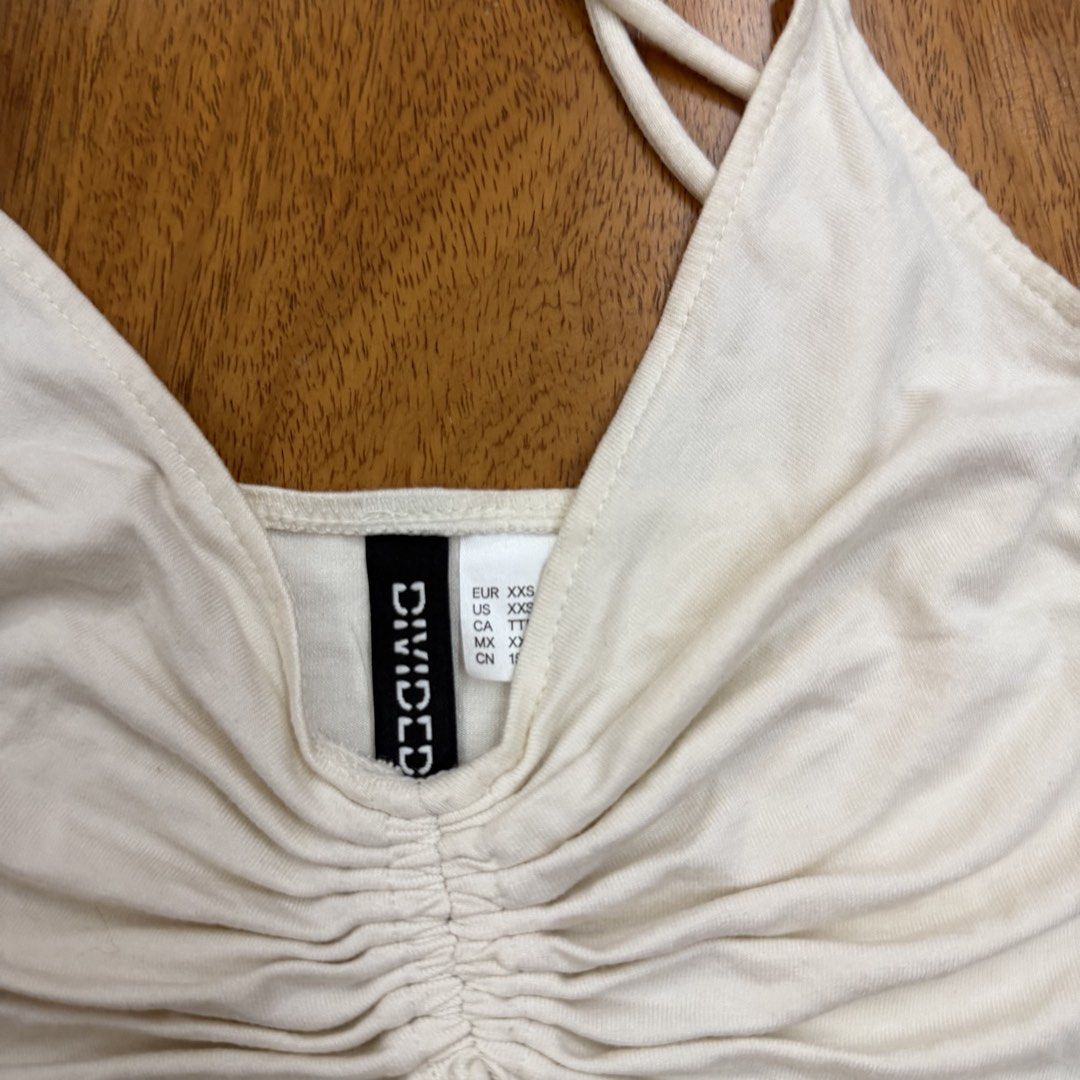 CLEARANCE SALE - H&M Top (Category: Sleeveless) located in Muntinlupa City. Submitted by myrandomthingz (Listing ID 1468771301, Image 2). Description: .