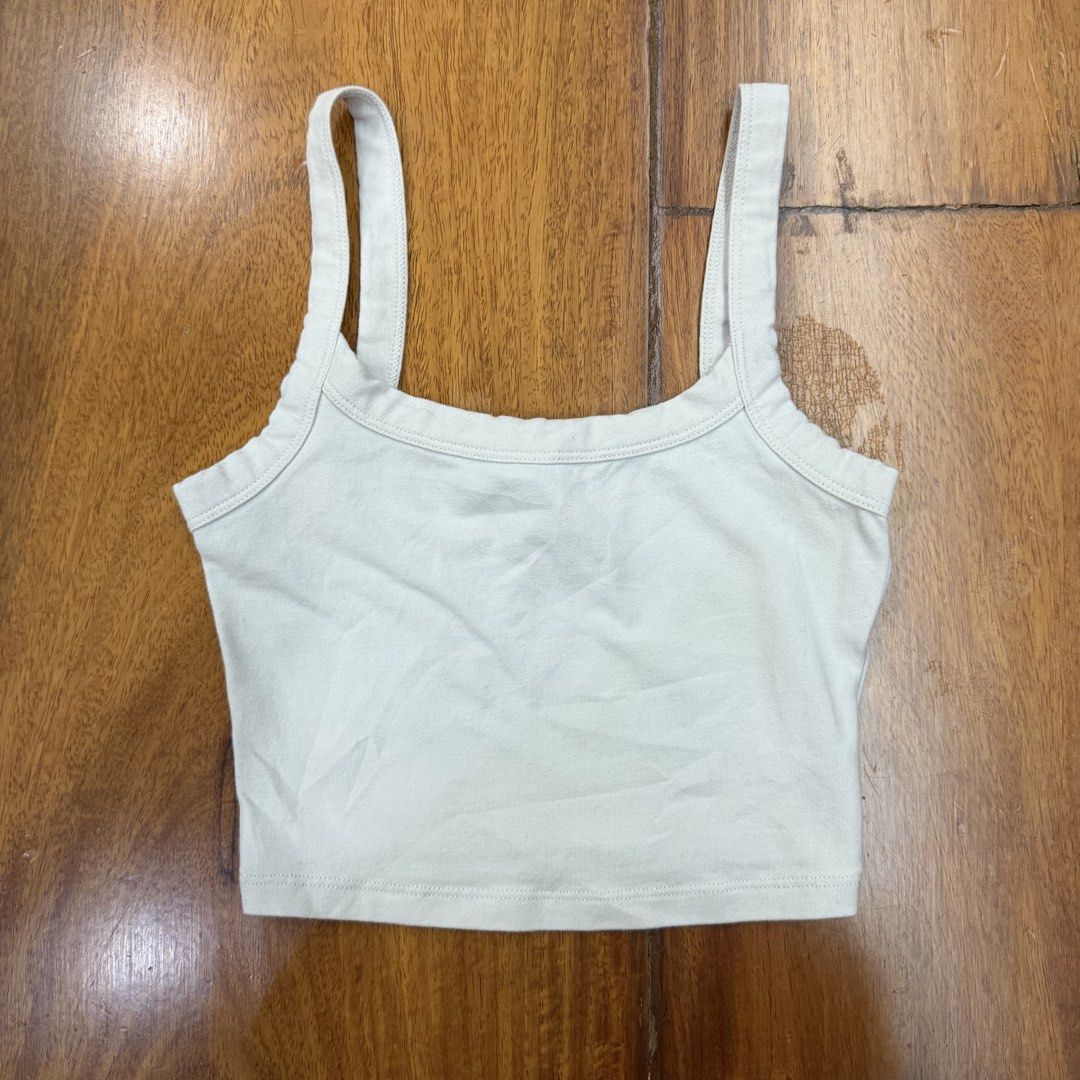 CLEARANCE SALE - H&M Top (Category: Sleeveless) located in Muntinlupa City. Submitted by myrandomthingz (Listing ID 1468859456, Image 1). Description: .