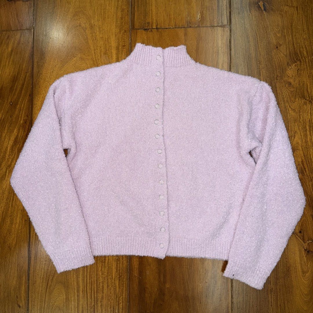 CLEARANCE SALE - Musera Cardigan (Category: Coats, Jackets and Outerwear) located in Muntinlupa City. Submitted by myrandomthingz (Listing ID 1468824608, Image 1). Description: .