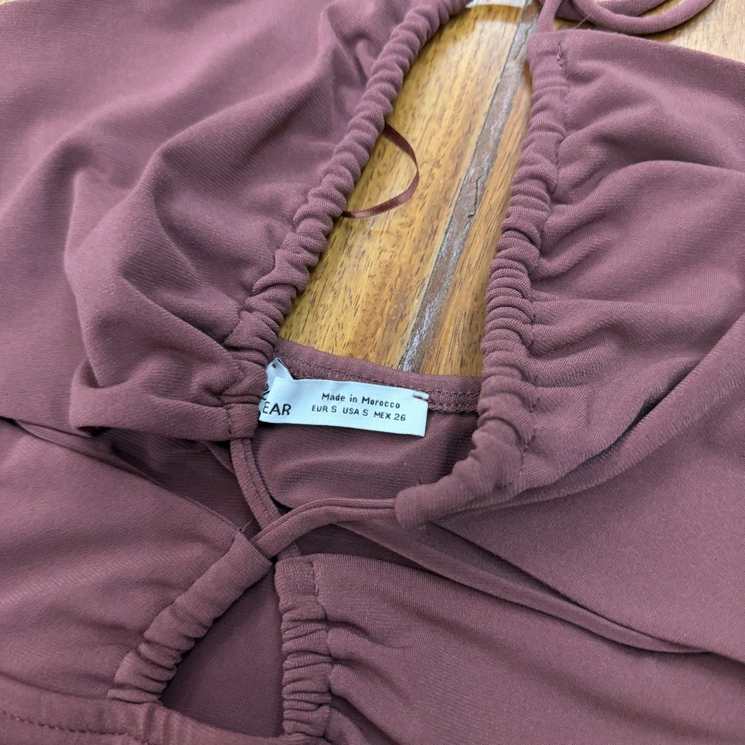 CLEARANCE SALE - Pull and Bear Dress (Category: Dresses) located in Muntinlupa City. Submitted by myrandomthingz (Listing ID 1468864302, Image 2). Description: .