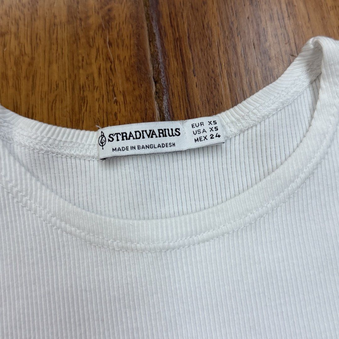 CLEARANCE SALE - Stradivarius Top (Category: Shirts) located in Muntinlupa City. Submitted by myrandomthingz (Listing ID 1468775931, Image 2). Description: .