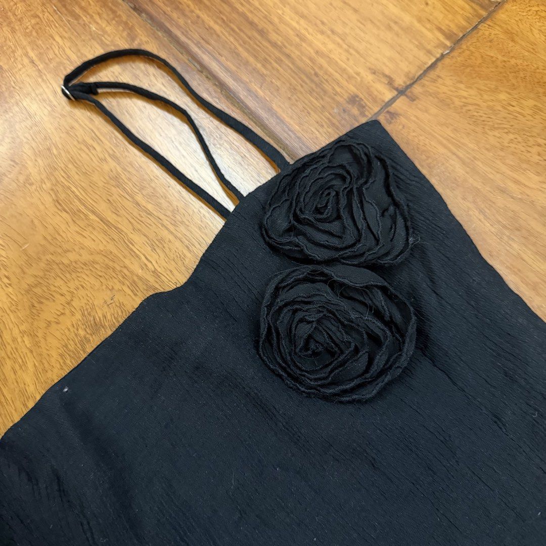 CLEARANCE SALE - Zara Top (Category: Sleeveless) located in Muntinlupa City. Submitted by curationbymich (Listing ID 1468771517, Image 2). Description: .