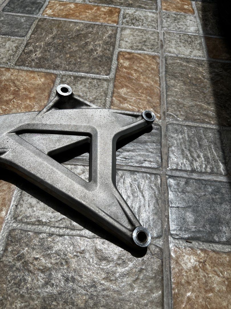 click 125 stock swingarm (Category: Other Automotive Parts and Accessories) located in Marikina City. Submitted by Ryujined (Listing ID 1468755641, Image 2). Description: marikina/san mateo loc no issue .