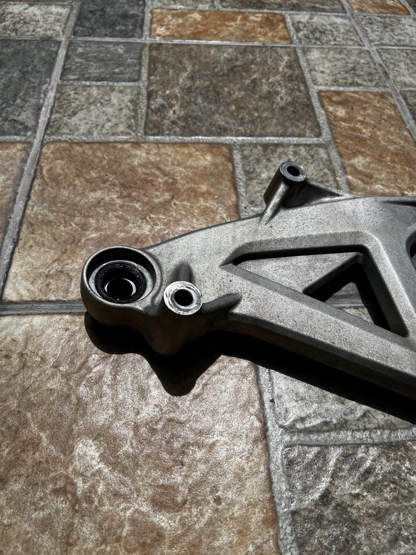 click 125 stock swingarm (Category: Other Automotive Parts and Accessories) located in Marikina City. Submitted by Ryujined (Listing ID 1468755641, Image 3). Description: marikina/san mateo loc no issue .