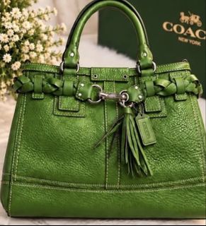 (Category: ) located in . Submitted by valenzcloset (Listing ID 1468892210, Image 1). Description: .