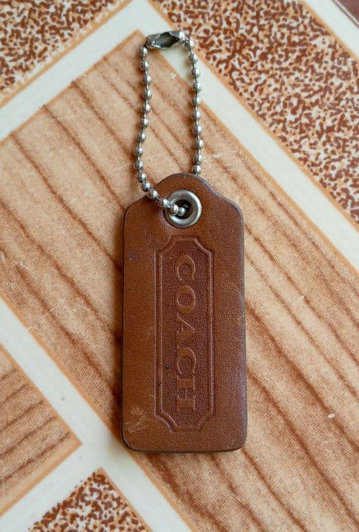 COACH BAG CHARM (Category: Luxury Accessories) located in General Santos City (Dadiangas). Submitted by ainna_bags19910622.680 (Listing ID 1468795245, Image 3). Description: COACH BAG CHARM 280 EACH.