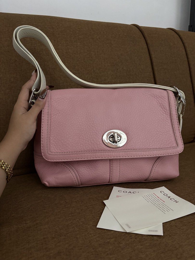Coach Hampton Turn-Lock Flap Shoulder Bag (Category: Shoulder Bags) located in Manila. Submitted by k_urieee (Listing ID 1468859894, Image 2). Description: Guaranteed Authentic - Pre-loved - Rank SA/A - Condition: 9.5/10 - No major issues (send me a DM for more detailed pictures of the item) - Clean interior & exterior of the bag - Intact rubber lining - No tarnish in hardwares, still in excellent condition - All items are preloved. Please manage