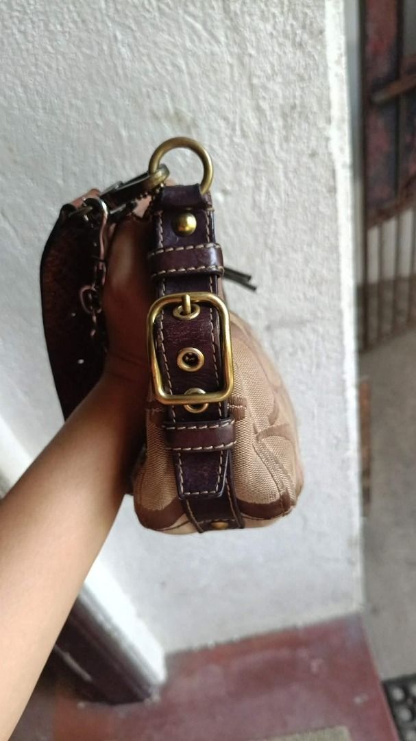 Coach Kili Mini Zoe Bag (Category: Luxury Bags & Wallets) located in Batangas. Submitted by krista071867642 (Listing ID 1468887933, Image 3). Description: - with tag - coded -ykk zipper - excellent condition - no rubs.