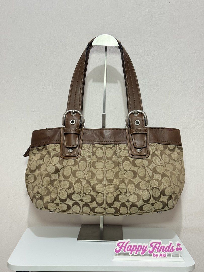 Coach Pleated Soho Tote (Category: Luxury Bags & Wallets) located in Manila. Submitted by happyfindsbyaki (Listing ID 1468757946, Image 1). Description: ୨୧ Coach Pleated Soho Tote ୨୧ 🎀DM to Mine ₊˚⊹ Condition: Rank AB⊹˚₊ ♡ Minimal signs of use ♡ Missing hang tag ♡ YKK zipper ♡Clean interior ♡Clean canvas no rubs ♡Small stains 📍 Metro Manila, Las piñas city 𐙚 IG: @happyfinds.byaki 𐙚 FB: Happy Finds by Aki ୨୧ A little vintage treasure waiting f