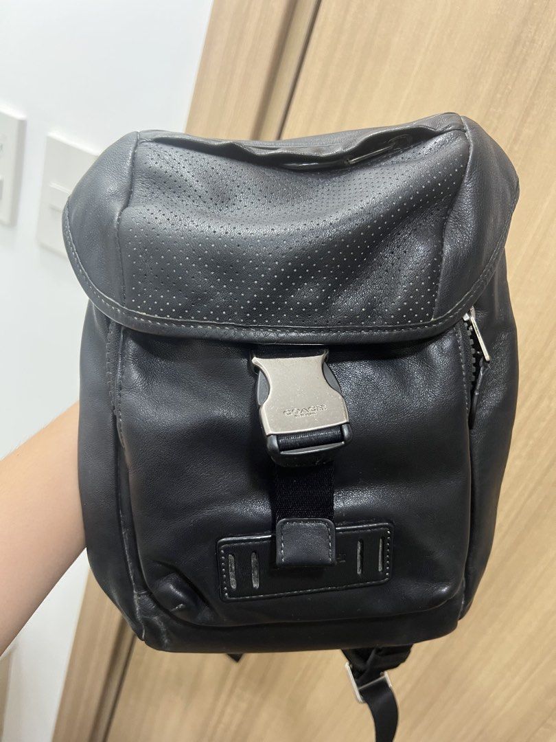 Coach Sling bag (Category: Sling Bags) located in Cagayan de Oro. Submitted by bunny_blu737 (Listing ID 1468801291, Image 2). Description: Coach Ranger Sling Bag Bought in LA This item is not ukay2 it is pre loved Still like new, cared for this bag RFS - Too many baga.