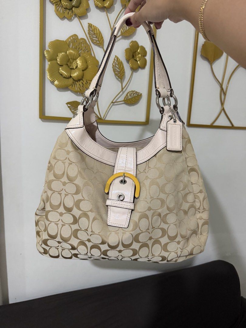 Coach Soholynn Large (Category: Luxury Bags & Wallets) located in Calbayog City. Submitted by incesrueda (Listing ID 1468719314, Image 1). Description: .