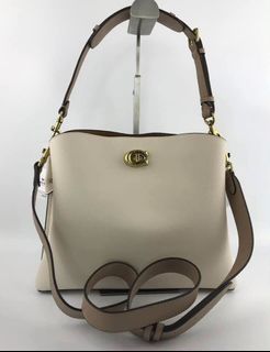 (Category: ) located in . Submitted by bagsboutiqueph (Listing ID 1468812723, Image 1). Description: .