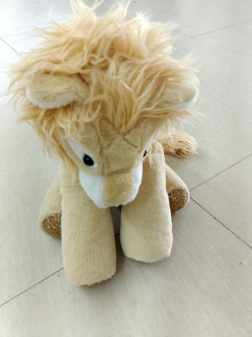 Coco the Lion by Chanel Stuff Toy (Category: Plushies & Soft Toys) located in Muntinlupa City. Submitted by wagguthrift (Listing ID 1468798219, Image 2). Description: In Very Good Condition Good as New Fresh From HK box Authentic Rare/Limited Item.
