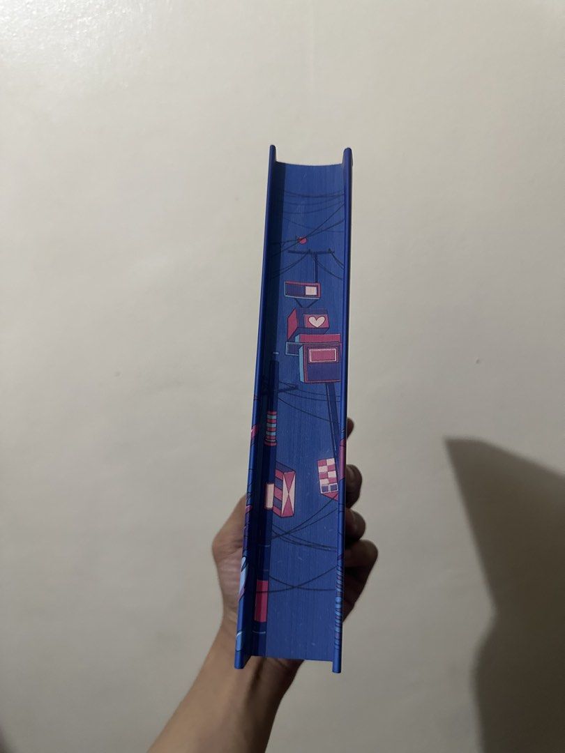 Coldwire by Chloe Gong FairyLoot Exclusive Edition (Category: Storybooks) located in Pasay City. Submitted by library_hecate (Listing ID 1468869021, Image 2). Description: - Title & Author: Coldwire by Chloe Gong - Edition: Official FairyLoot Exclusive - Condition: Unread, pristine collectible condition, carefully stored on a bookshelf - Design: Gorgeous custom artwork on cover, back, and sprayed edges with foiled details - ISBN: 978-1-399-74625-