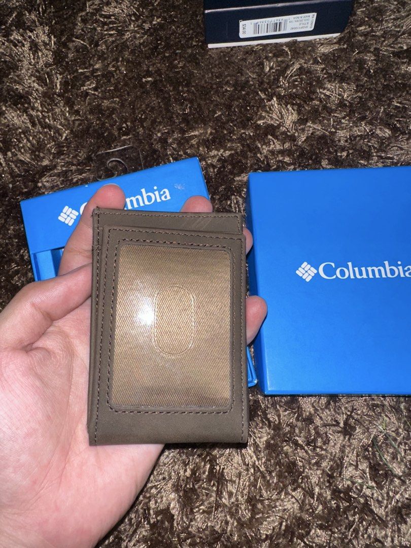 Columbia Dark Brown wallet (Category: Wallets & Card Holders) located in Pasig City. Submitted by thesipsnapofficial (Listing ID 1468847699, Image 2). Description: .