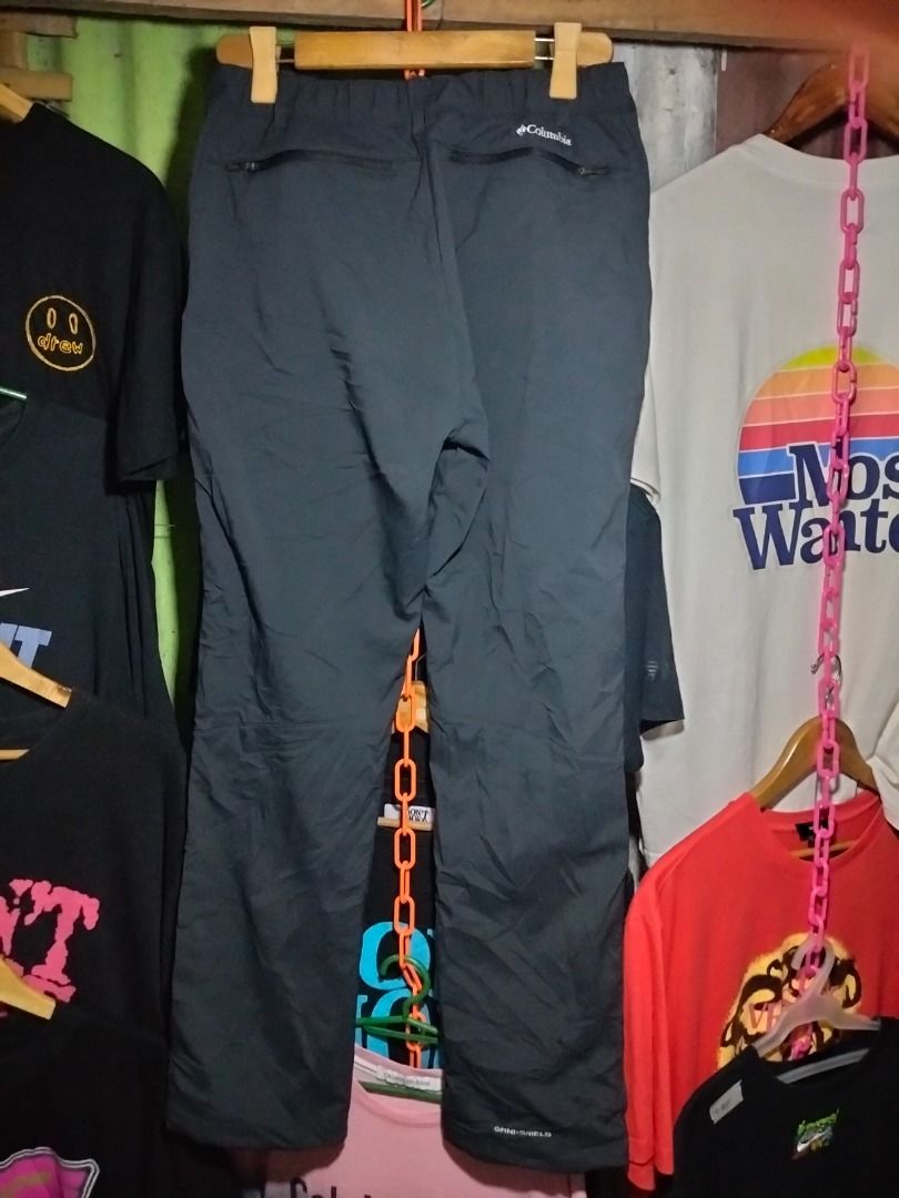 Columbia Hiking pants Omni Shield (Category: Coats, Jackets and Outerwear) located in Kalibo. Submitted by thriftedbykim12 (Listing ID 1468828173, Image 2). Description: Like new but also a repaired hole in down front check the picture in last 32-33 waist Length 41 Leghole 8 800+sf still nego for issue Loc: Kalibo Aklan Visayas .