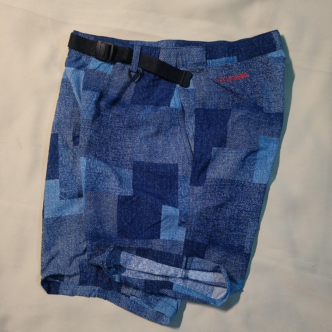 COLUMBIA OMNI-SHIELD SHORT (Category: Shorts) located in Tarlac. Submitted by joel_dat_kom_187 (Listing ID 1468815543, Image 1). Description: COLUMBIA OMNI-SHIELD GEAR SHORT EXCELLENT AS NEW 30 - 33 W x 17.5 L 🔸 10 LEG OPENING ( MEDIUM ) NO ISSUE ❌ 9.9/10 COLORATE & CONDITION.
