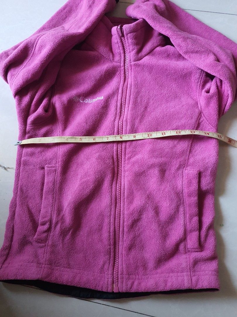 Columbia Pink Fleece Zip-Up Jacket (Category: Coats, Jackets and Outerwear) located in Meycauayan. Submitted by shoptoown (Listing ID 1468724347, Image 3). Description: - Authentic Columbia zip-up fleece jacket in a vibrant bright pink color - Made from ultra-soft and warm material to keep you cozy during cold days - Features a high collar for extra neck protection against the wind - Equipped with convenient front pockets for your essentials - Ac