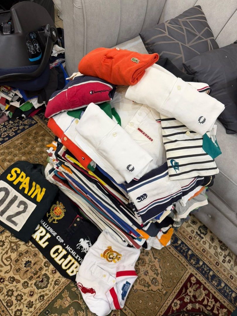 COMBO KOLER (Category: Tshirts & Polo Shirts) located in Kuala Lumpur. Submitted by dakrul (Listing ID 1468772260, Image 2). Description: COMBO KOLER 📍120 HELAI 📍SIAP DOBI TAPI ADA ITEM YG ADA KOTORAN LAGI 📍COD DENGKIL@BERDEKATAN 📍JAUH POS JNT 📍HARGA 1.5K boleh ejas 📍NAK VD PENUH ROGER NO BAWAH 018 267 1760.