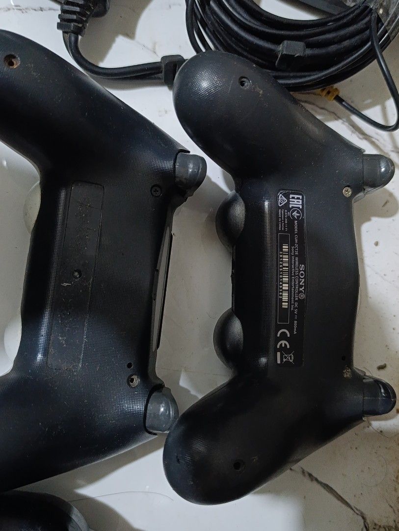 Controllers for ps1, PS2, PS3, and PS4 take all (Category: Controllers) located in Naga. Submitted by brightsideofthemoon (Listing ID 1468846896, Image 3). Description: take all for 650 pesos. working pa Naman lahat..