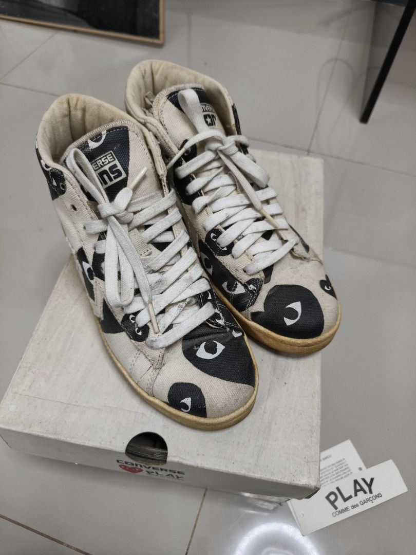 CONVERSE PLAY (Category: Shoe inserts) located in Paranaque City. Submitted by judy.arquillos (Listing ID 1468768996, Image 3). Description: CONVERSE COMME'S DE GARCONS SIZE 7 WOMEN NEED CLEANING ONLY 6 MEN ALL DETAILS INDICATED SEE TO APPRECIATE 2500 J&T LALAMOVE.