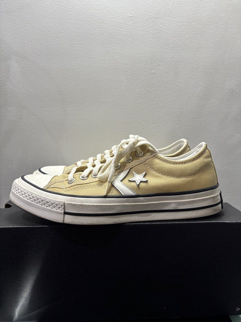 CONVERSE STAR PLAYER 76 (Category: Casual Shoes) located in Manila. Submitted by jonard2297 (Listing ID 1468766349, Image 1). Description: - With box - Size 7.5 - 25.5 cm.