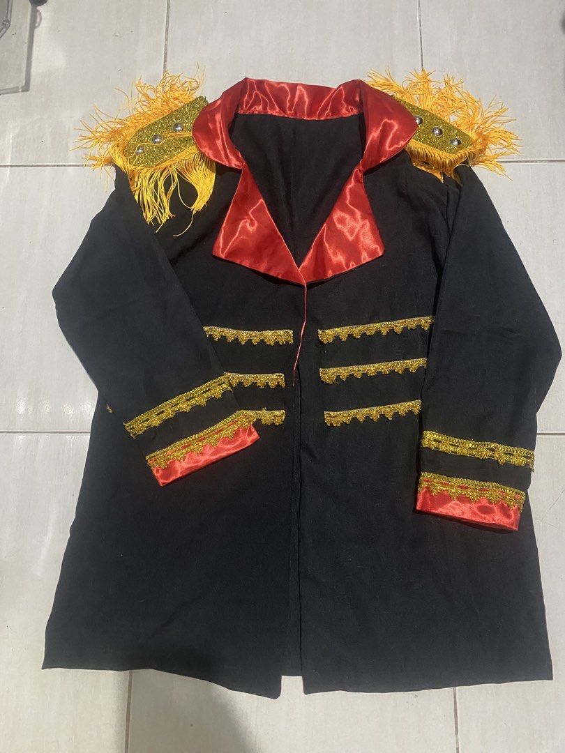 Costume Magician for men (Category: Vests) located in Rizal. Submitted by kenrick_2003 (Listing ID 1468845249, Image 2). Description: Width:21.5 Length:32 Sleeves Length: 21.