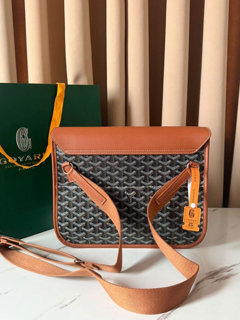 Coursier Messenger Bag (Category: Luxury Bags & Wallets) located in Manila. Submitted by bagsandmanymanymore1 (Listing ID 1468803175, Image 2). Description: Goyardine Messenger Coursier Size 32cm(L) x 25cm(H) x 4cm(W) Jewelry Palladium Lightweight and compact Goyardine canvas and Chevroches calfskin Linen and cotton Inner side.