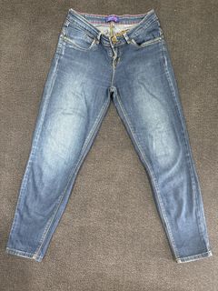 (Category: ) located in . Submitted by fast.closetfinds (Listing ID 1468732797, Image 1). Description: .
