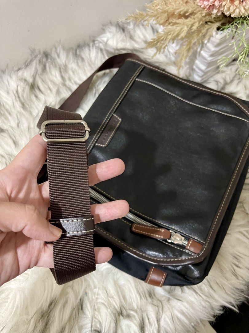 Crocodile Smart Casual Black Sling Bag for Men (Category: Sling Bags) located in Teresa. Submitted by savvyonbranded (Listing ID 1468848751, Image 3). Description: 9.5 x 12 x 3 inches .