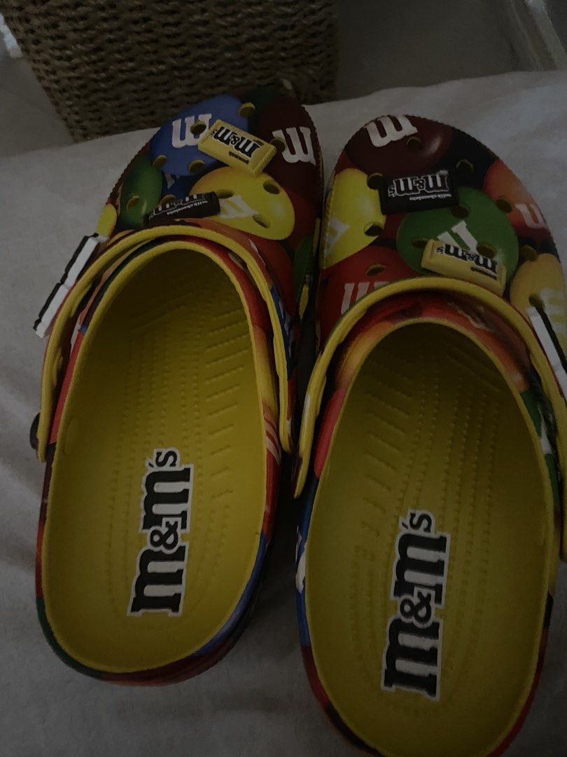 Crocs (Category: Casual Shoes) located in Manila. Submitted by burntricebucket (Listing ID 1468894209, Image 3). Description: BNEW Tried on 9M 11W AUTHENTIC 🇺🇸 nego RFS: Tambak/Not my style, need funds for school :).