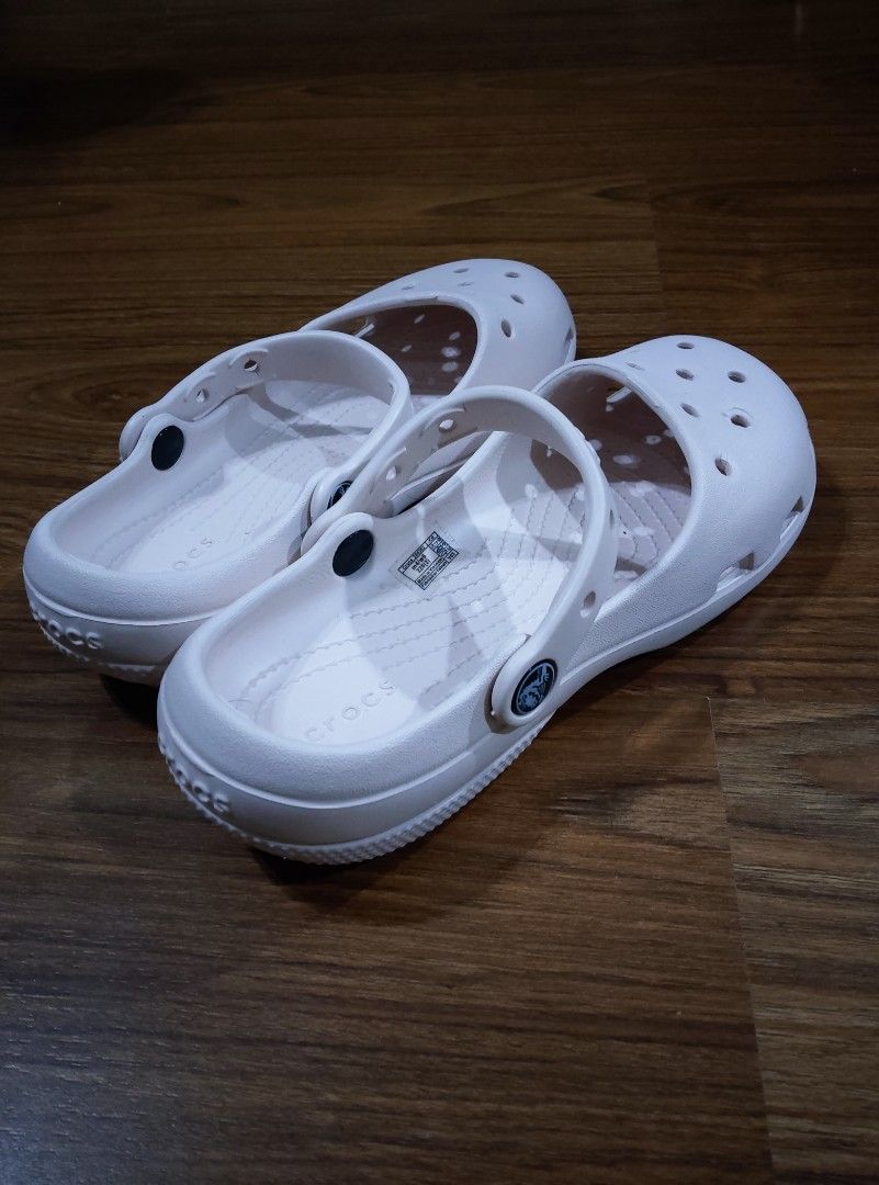 Crocs Classic Ballet Class A - Light Pink (Category: Slippers and slides) located in Manila. Submitted by rachelmig03 (Listing ID 1468889840, Image 2). Description: Crocs Classic Ballet Class A in Light Pink, size 6 or 23cm. Used 1-2 times only, has few dents on the holes because of jibbitz. You can put jibbitz to hide the dents. Reason for selling: small for my feet ☹️.