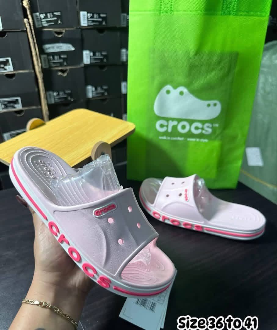 Crocs Classic Platform Slide Sandals (Category: Slippers and slides) located in Manila. Submitted by _jmpxrkkk (Listing ID 1468908127, Image 1). Description: 📩 FOR SALE: CROCS SLIDES ✨💗 ₱500 w/ ECOBAG available sizes: 36 to 45 available colors: - pink - purple - cream - white - black - gray - navy blue women > add size 36/37 38/39 40/41 men > standard size 41/42 43/44 45/46 dm me if interested, thankie! 💗.