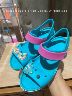 (Category: ) located in . Submitted by selenaandco (Listing ID 1468864862, Image 1). Description: .