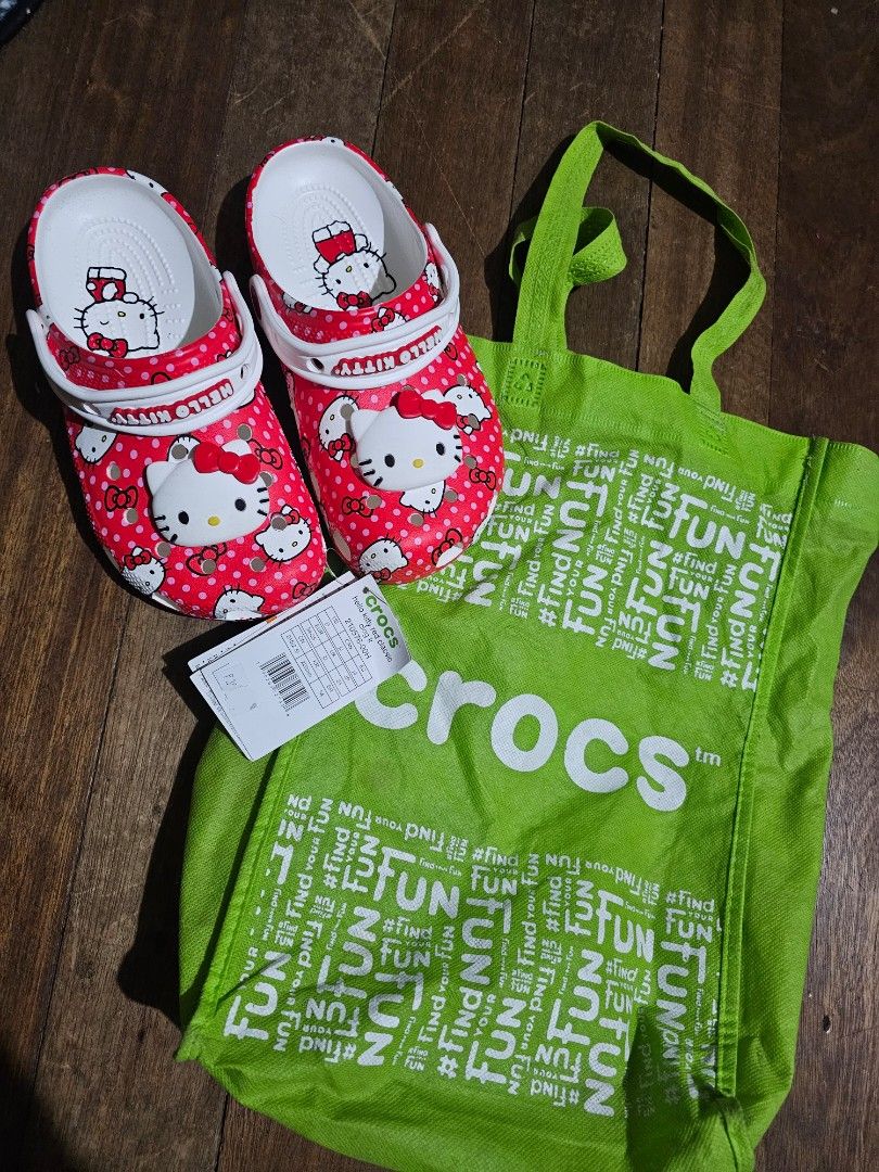 Crocs x Hello Kitty Sandals (Category: Babies & Kids Fashion) located in Manila. Submitted by onlinesmartshopping12 (Listing ID 1468879555, Image 1). Description: new no issue.