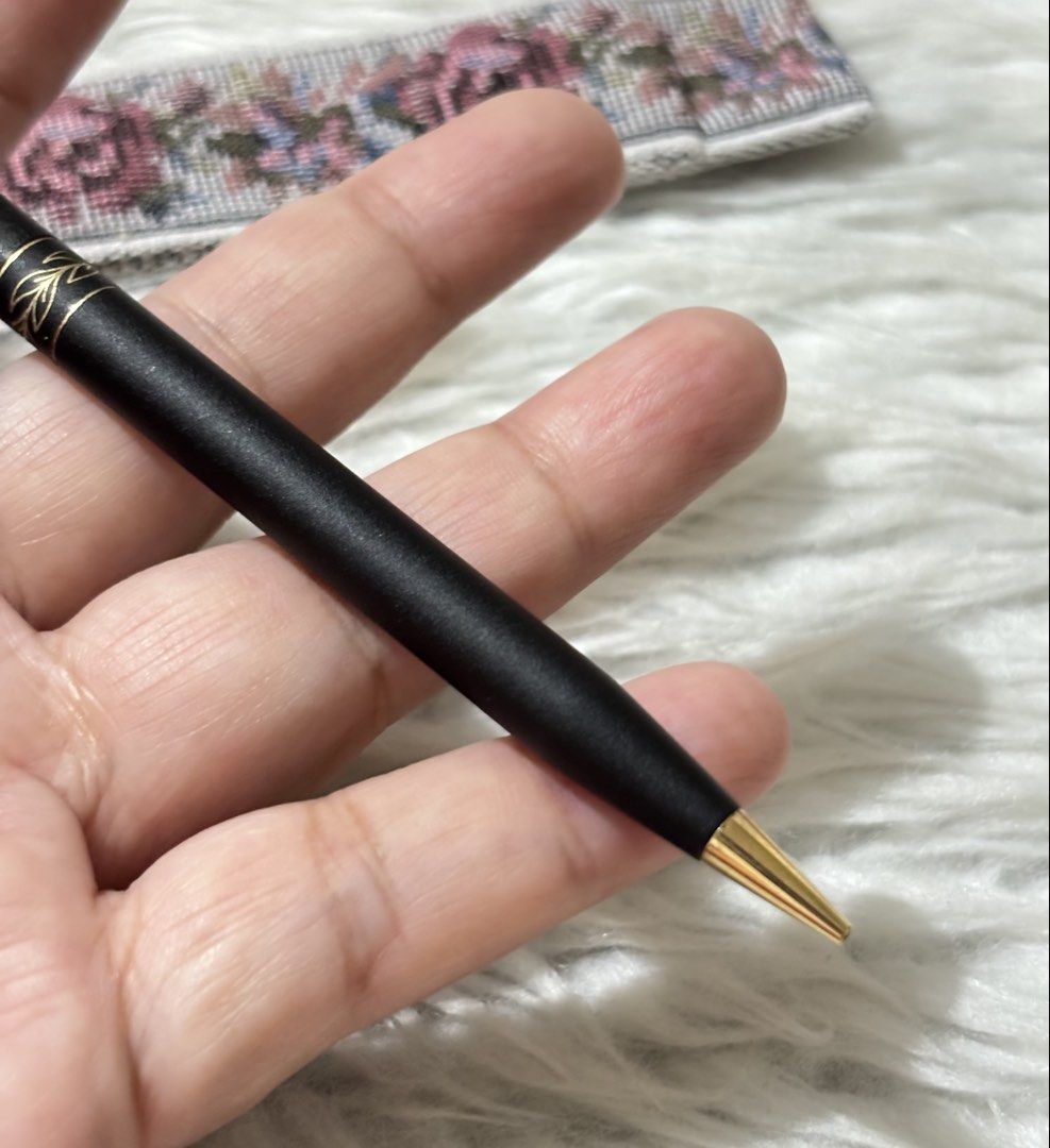 Cross Mechanical Pencil (Category: Other Stationery & Craft) located in Paranaque City. Submitted by dalle_closet (Listing ID 1468724081, Image 3). Description: slightly used made in U.S.A.
