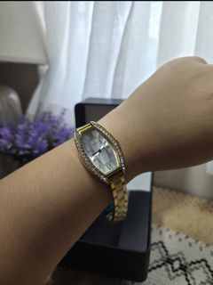 (Category: ) located in . Submitted by heavenkissed.atelier (Listing ID 1468927802, Image 1). Description: .